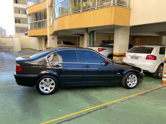 BMW 328i 2.8 EXCLUSIVE SEDAN 24V GASOLINA 4P AUTOMÁTICO BMW 328i 2.8 EXCLUSIVE SEDAN 24V GASOLINA 4P AUTOMÁTICO